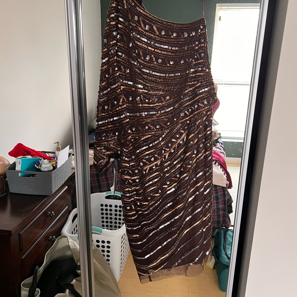 Adrianna Papell new with tags brownish color with sequins size 8.